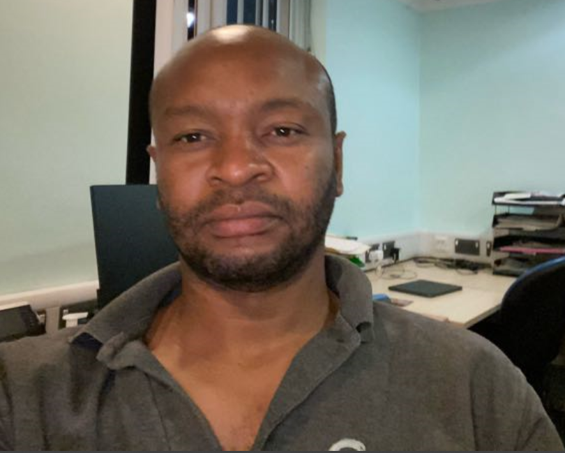 Guinea shipping express customer M Toupou